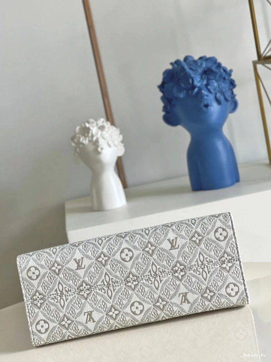 VUITTON LOUIS MM ONTHEGO 0213